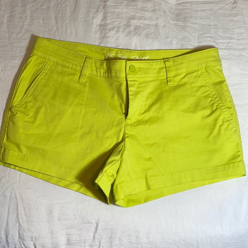 Victoria’s Secret Eva shorts, size 6